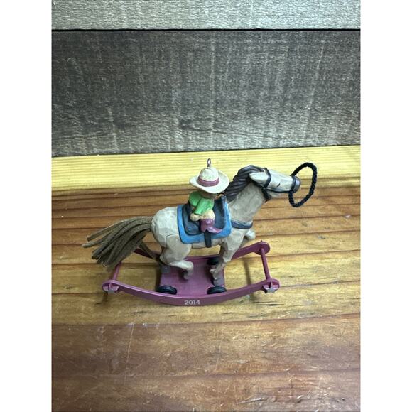 Hallmark Keepsake Ornament A Pony for Christmas 2014 17th in Series Bear In Box - Picture 1 of 5